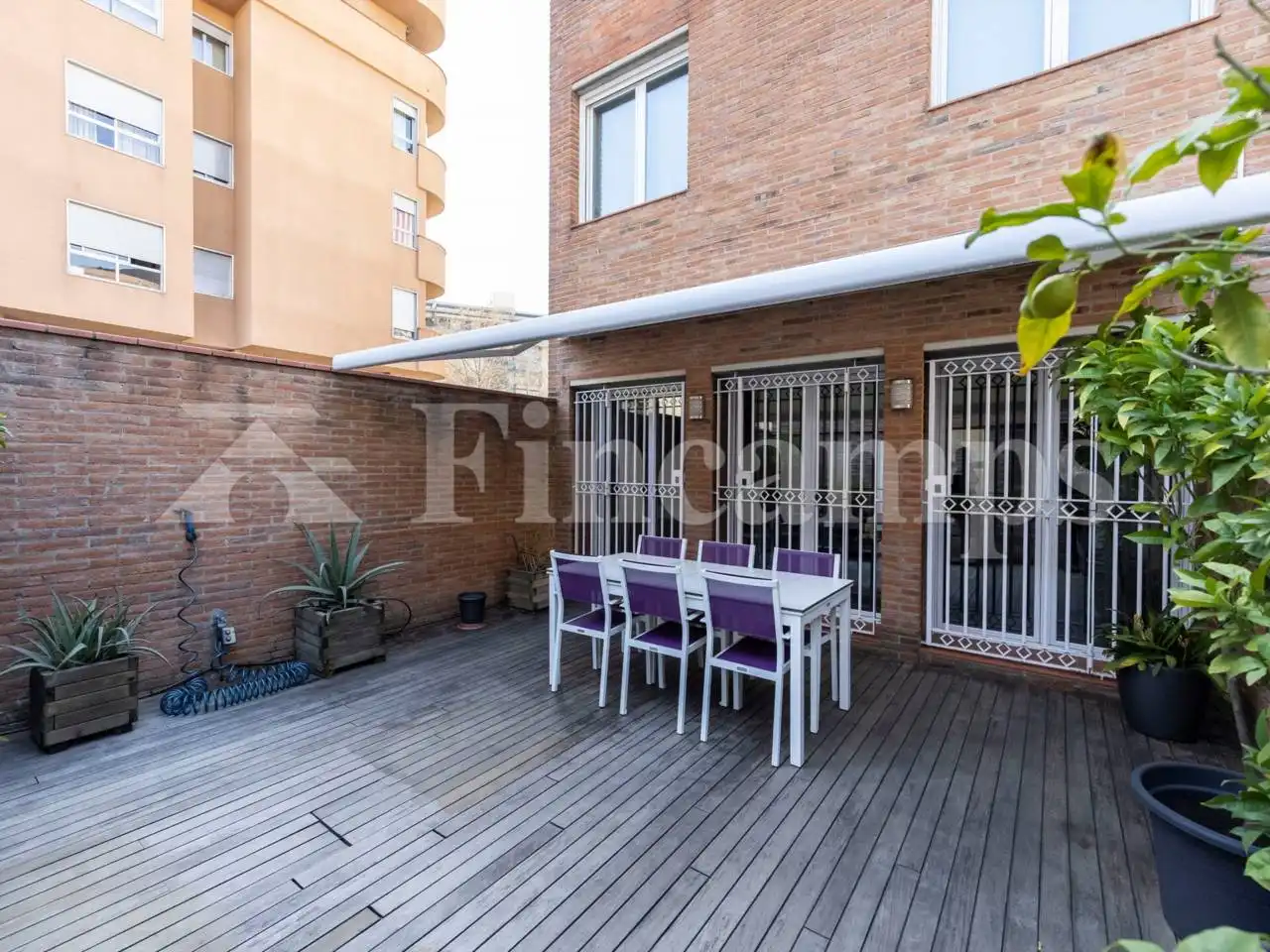 Casa con jardín en venta en Calle agricultura