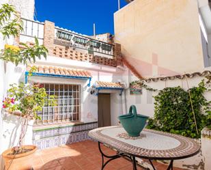 Vista exterior de Casa adosada en venda en Benamocarra amb Terrassa