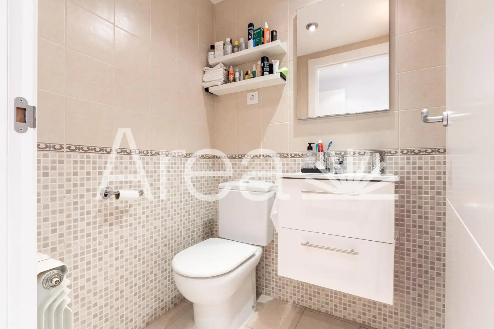 Baño de Piso en venta en Mataró con Aire acondicionado, Calefacción y Terraza