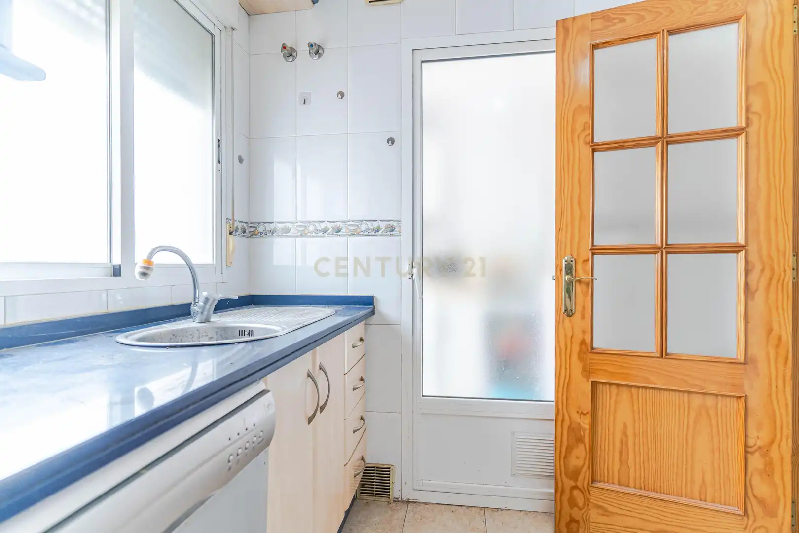 Apartament amb terrassa en venda a C. Abén Humeya, Salobreña, Spain Edificio sotillo, imagen 25