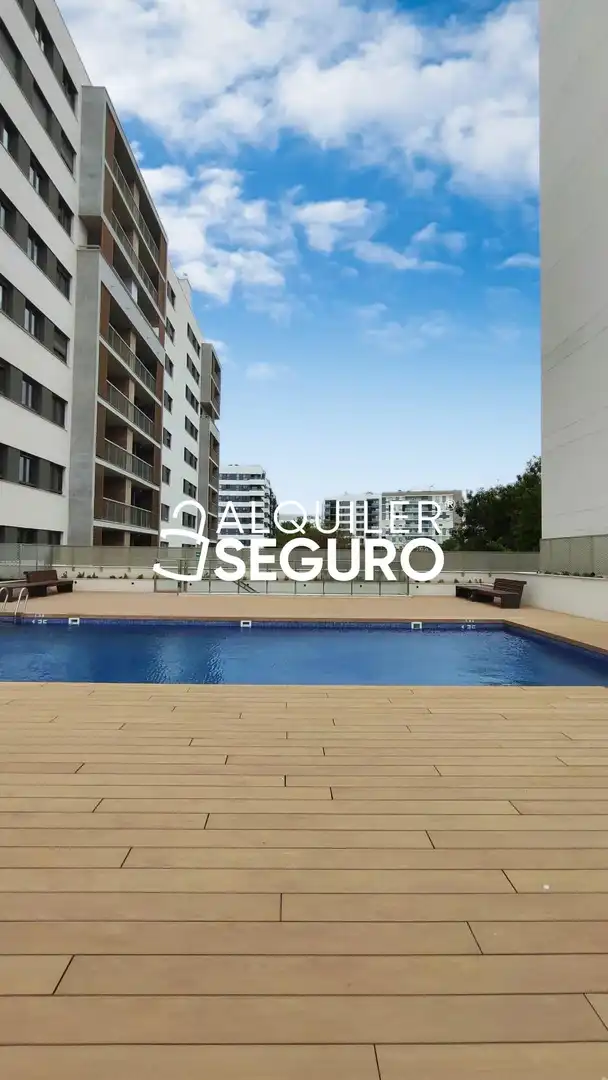 Piscina de Piso de alquiler en Valencia con Aire acondicionado, Calefacción y Terraza