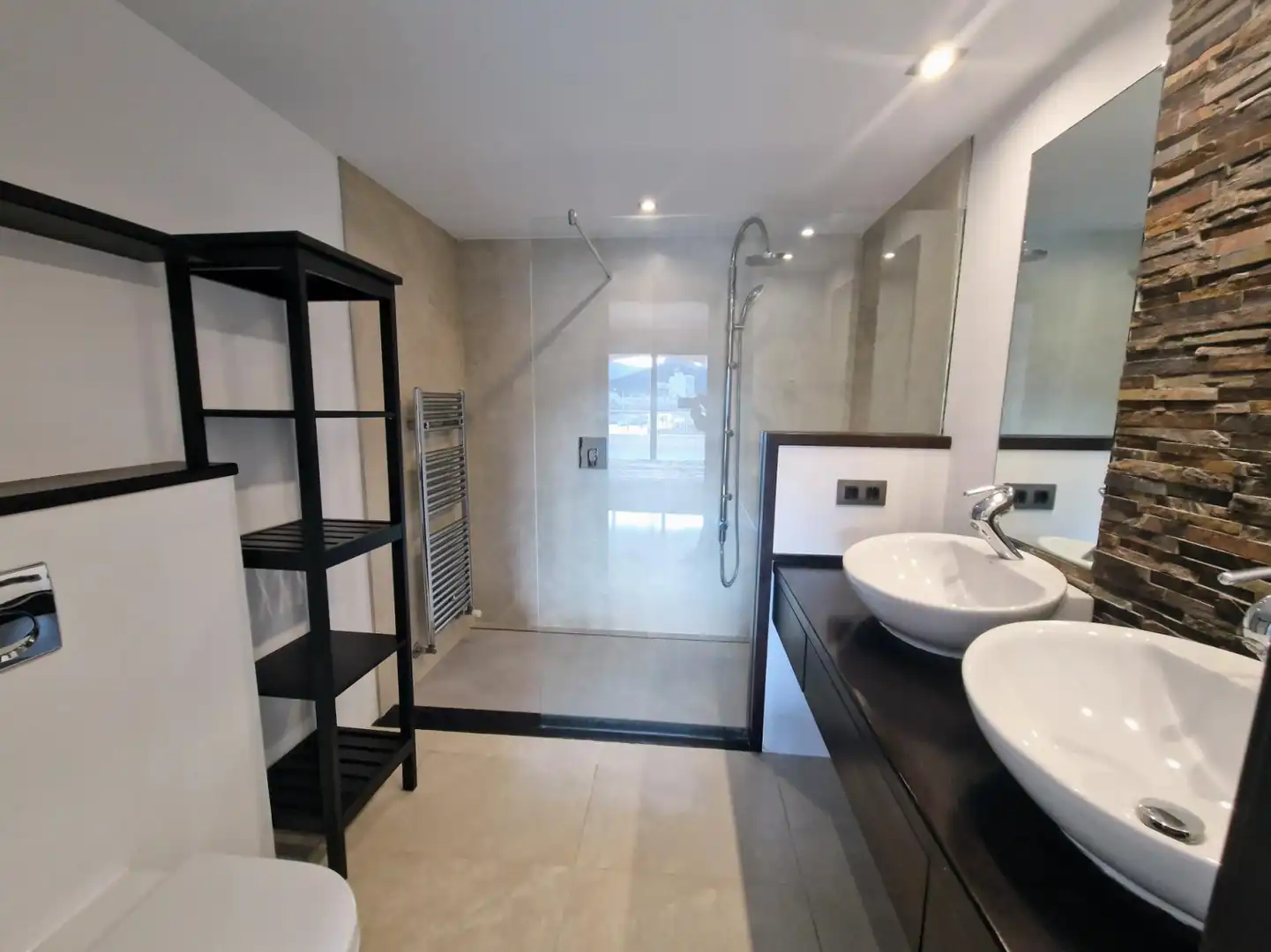 Baño de Piso de alquiler en Capdepera con Aire acondicionado, Calefacción y Terraza