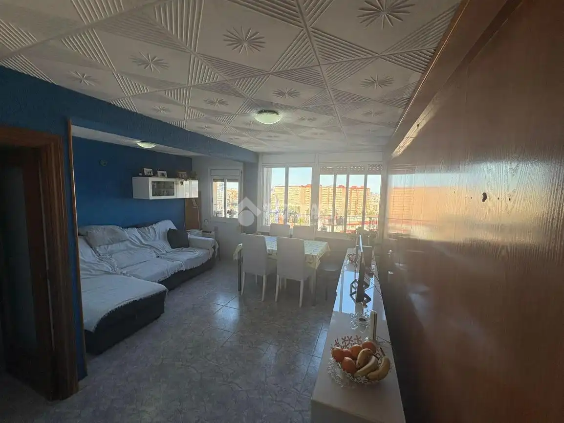 Living room of Flat for sale in Cornellà de Llobregat