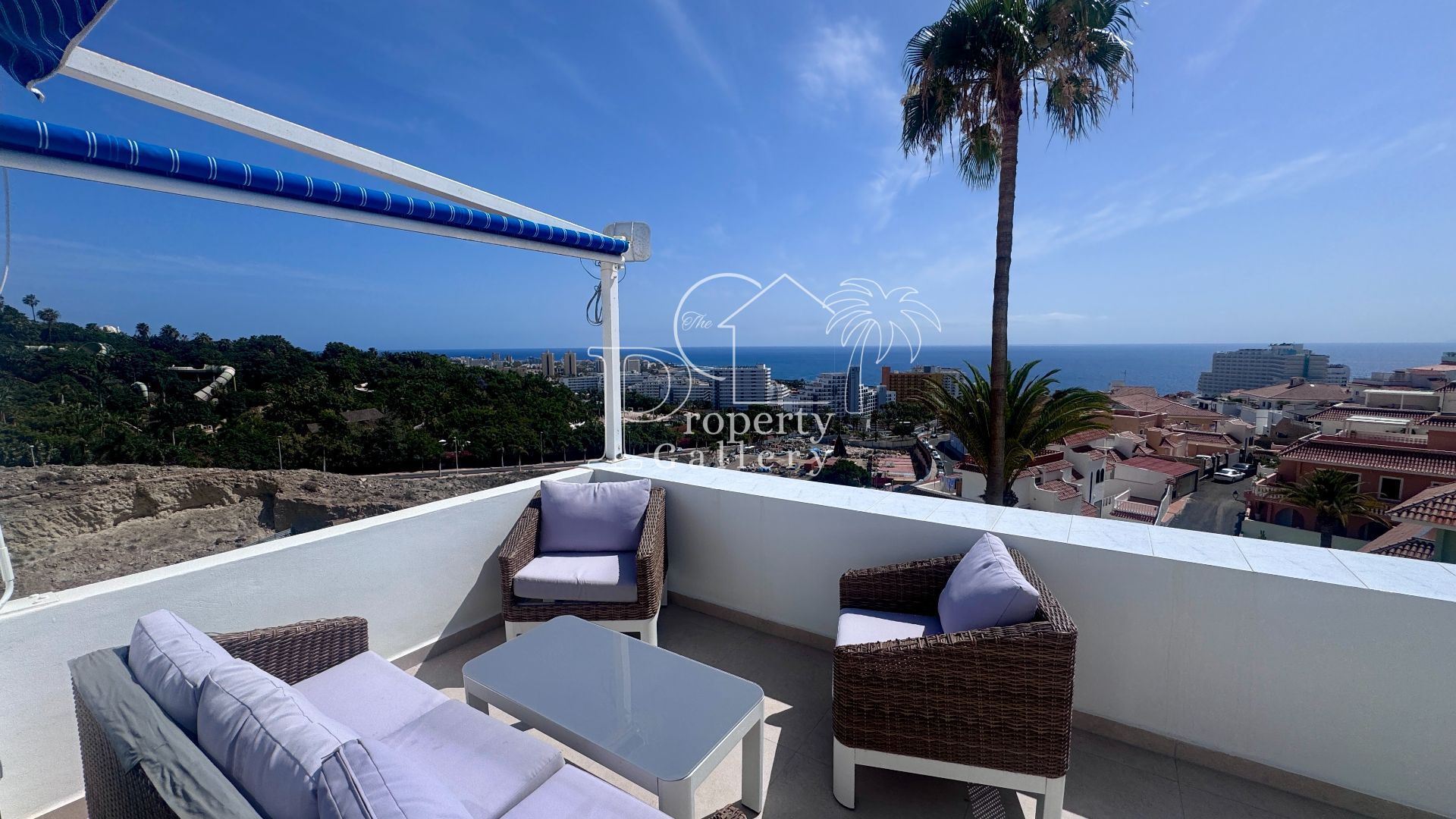 Terrassa de Apartament en venda en Adeje amb Aire condicionat, Terrassa i Moblat