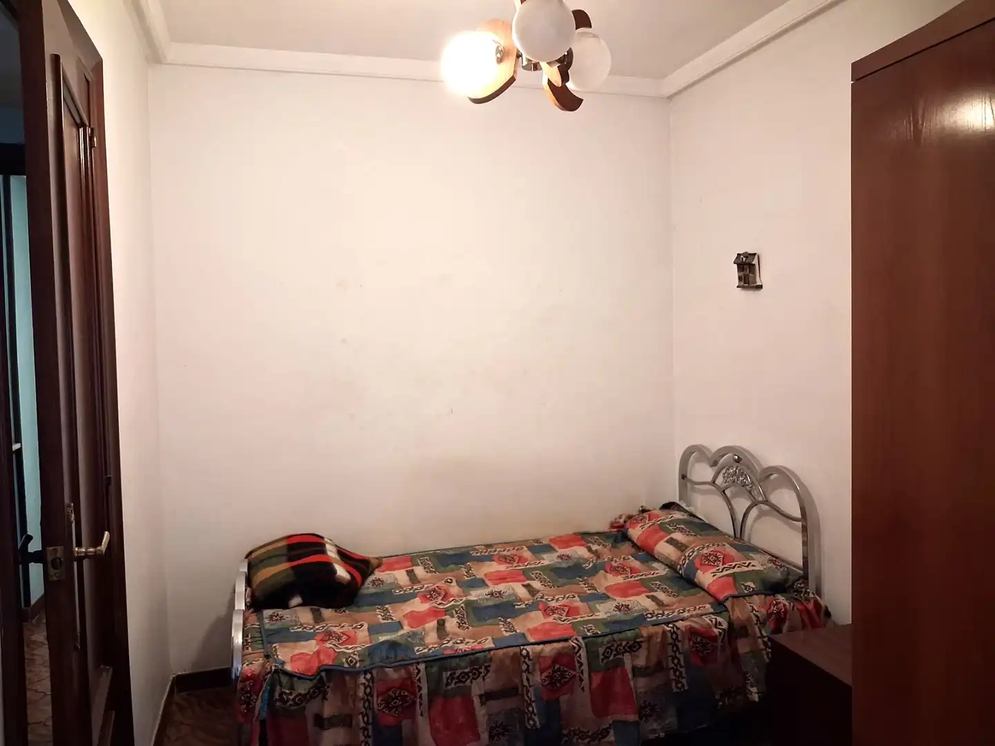 Bedroom of Flat for sale in Zaragoza  with Heating, Terrace and Storage room