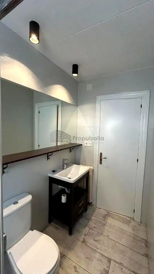 Piso de alquiler en De Sevilla, Ruiseñores