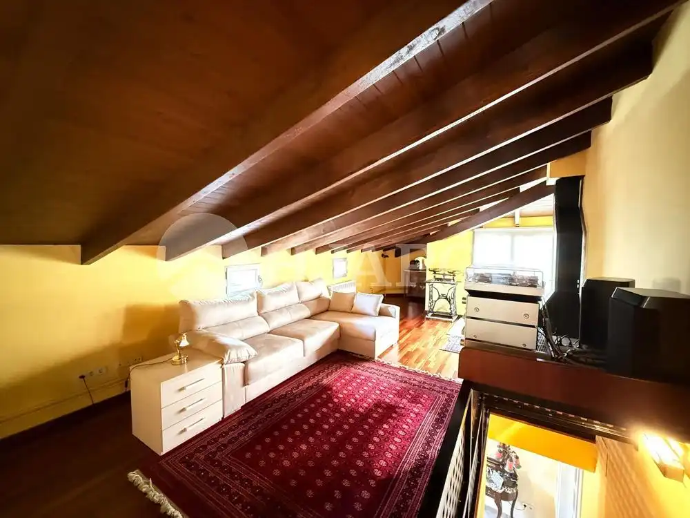 Sala d'estar de Casa o xalet en venda en Teià amb Calefacció, Jardí privat i Terrassa