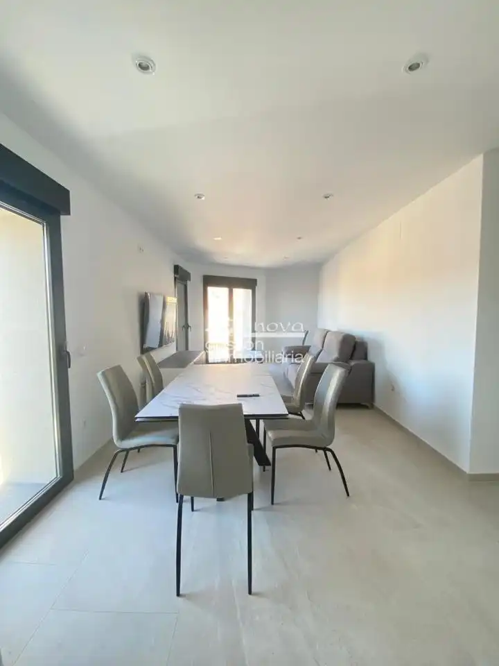Sala d'estar de Casa o xalet de lloguer en Segovia amb Calefacció, Terrassa i Moblat