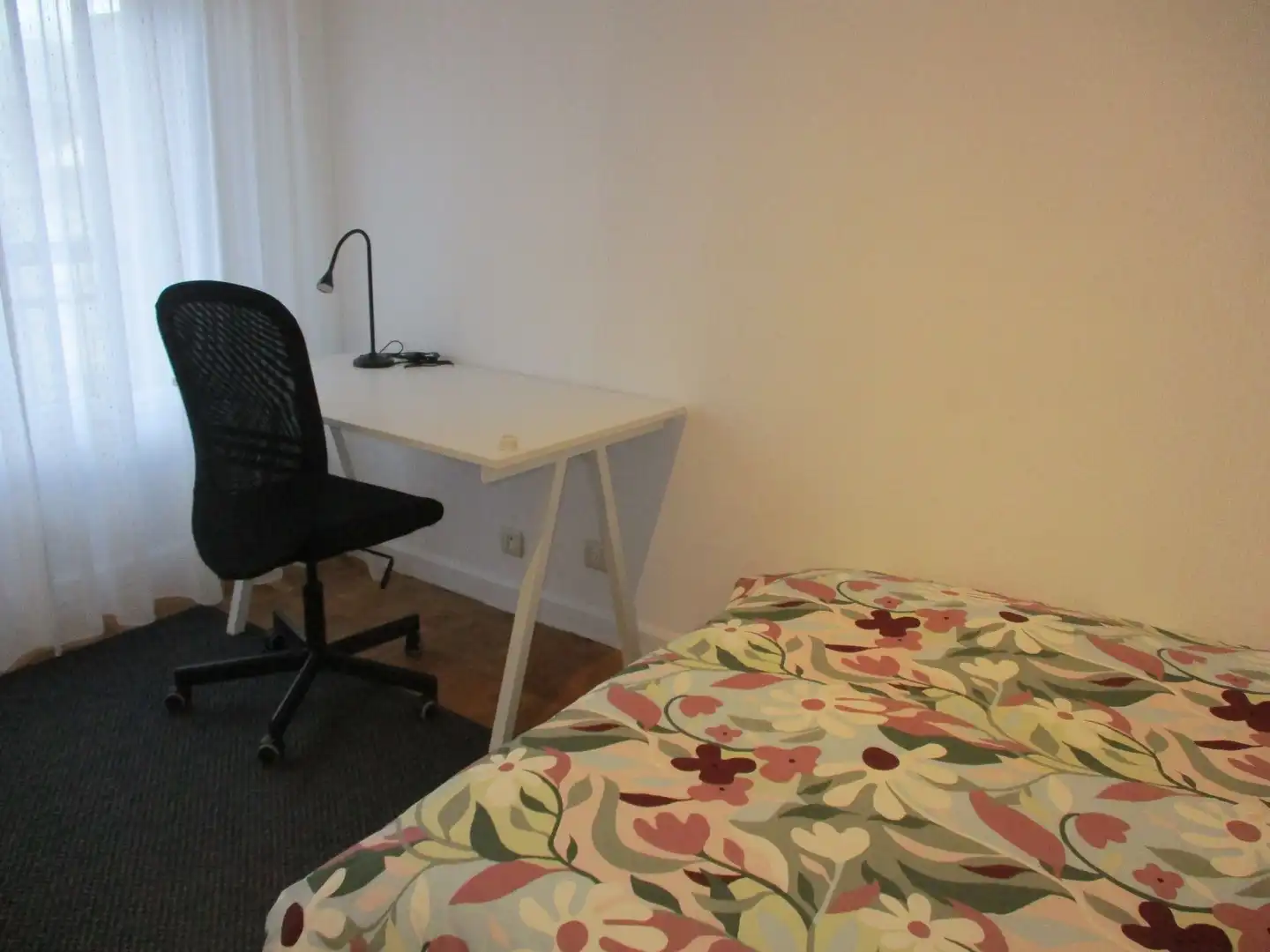 Bedroom of Flat for rent in Donostia - San Sebastián   with Heating and Furnished