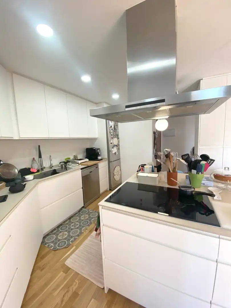 Küche von Wohnung zur Miete in Barcelona mit Heizung, Parkett und Möbliert