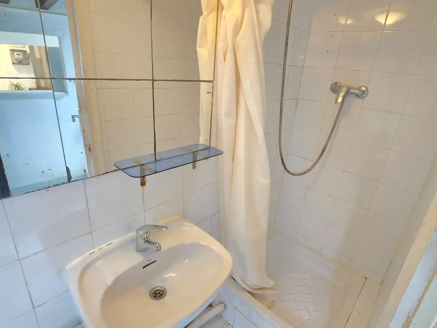 Baño de Estudio en venta en Barcelona con Balcón