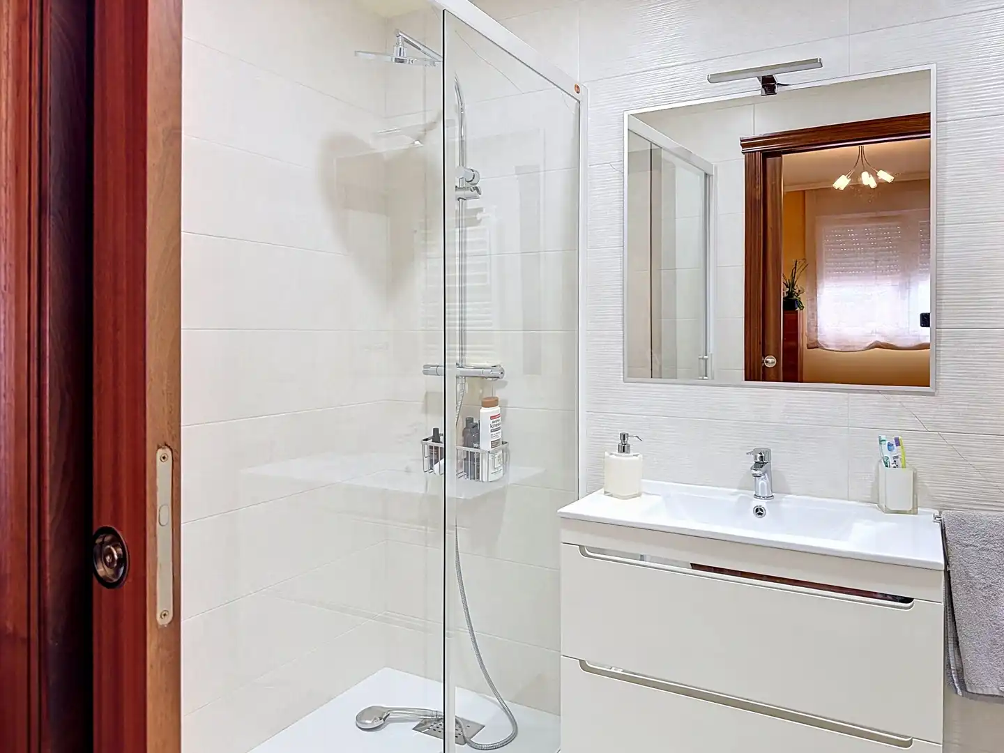 Bathroom of Flat for sale in Ribadumia  with Heating and Terrace