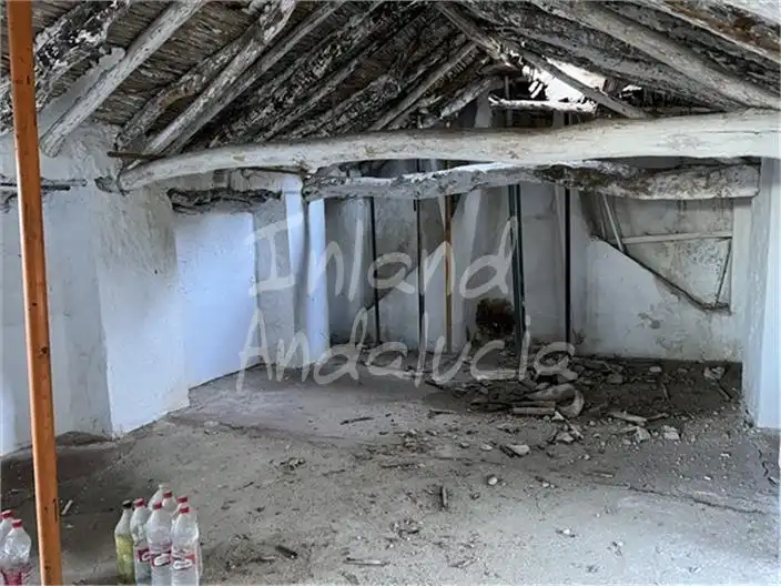 Detached homes for sale in Zuheros  with Storage room and Internet