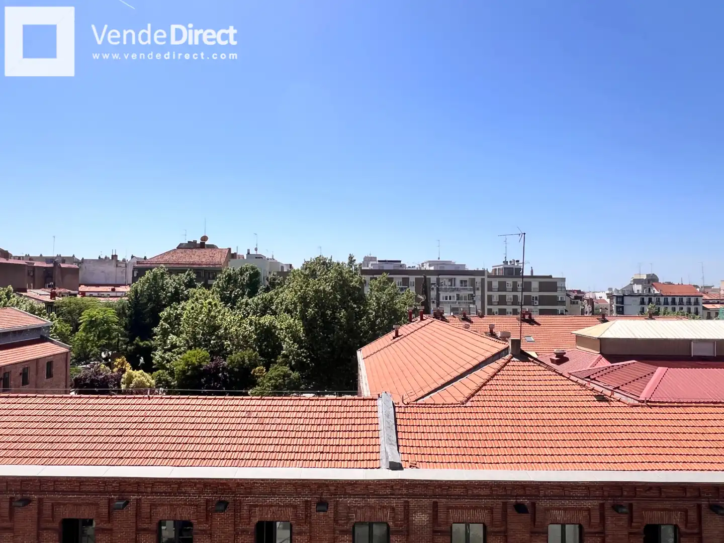 Vista exterior de Piso en venta en Madrid con Trastero, Amueblado y Balcón