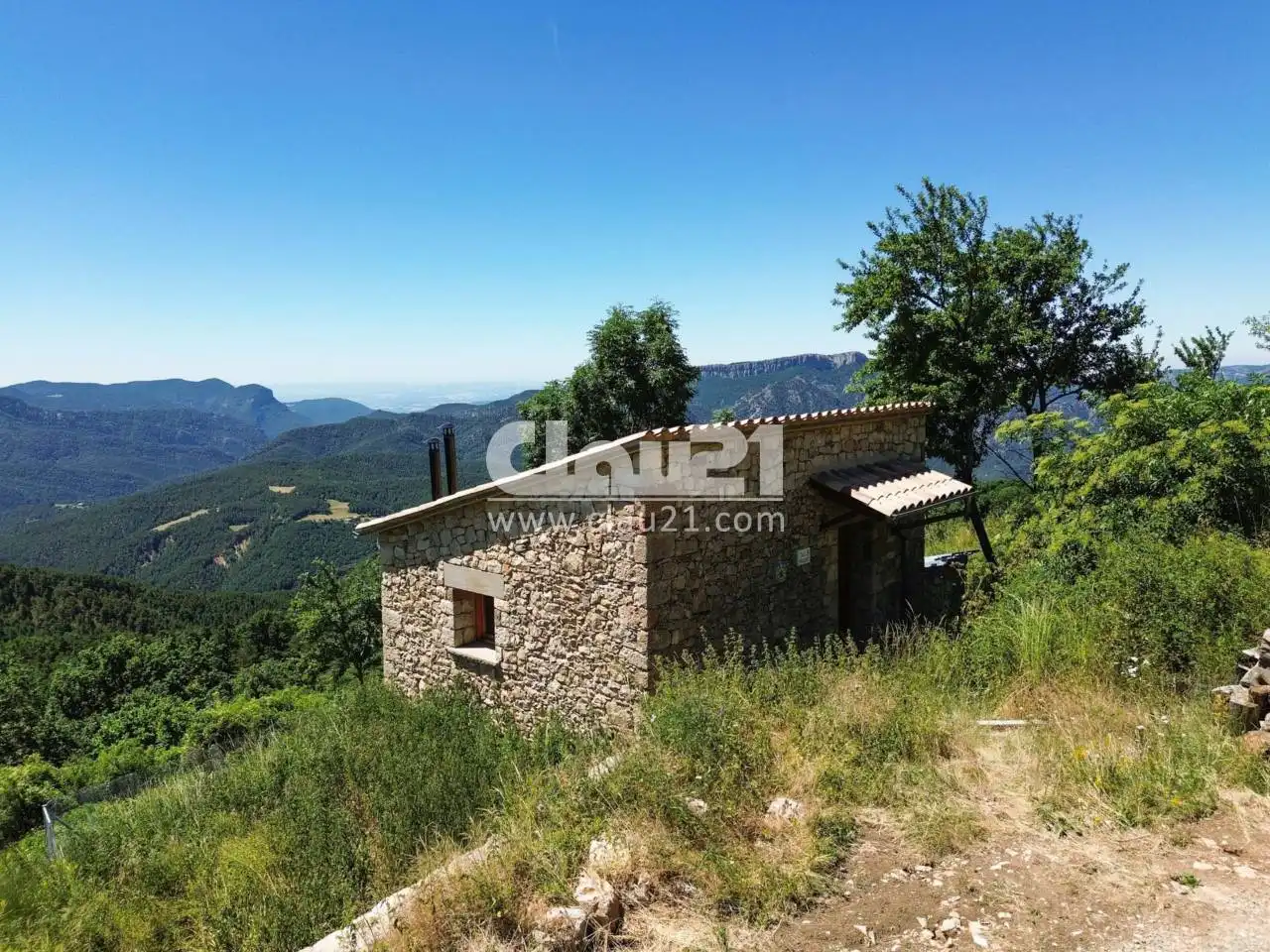 Country homes for sale in Calle Refugi Cal Foguet, Guixers