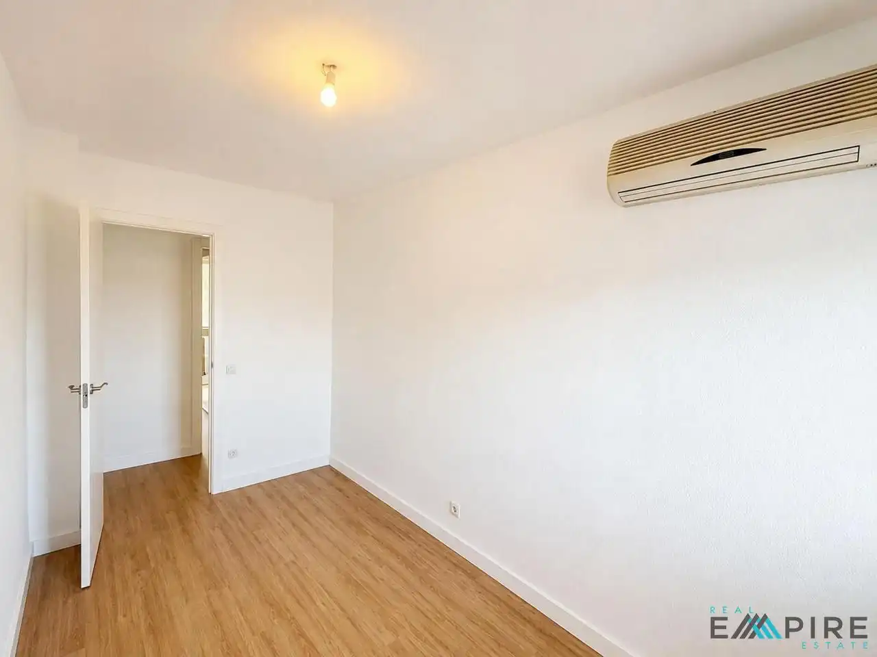 Bedroom of Flat for sale in Parla  with Air Conditioner and Terrace