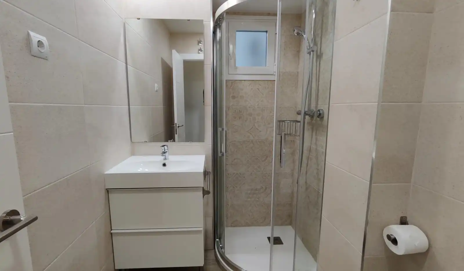Badezimmer von Wohnung zur Miete in Tetuán