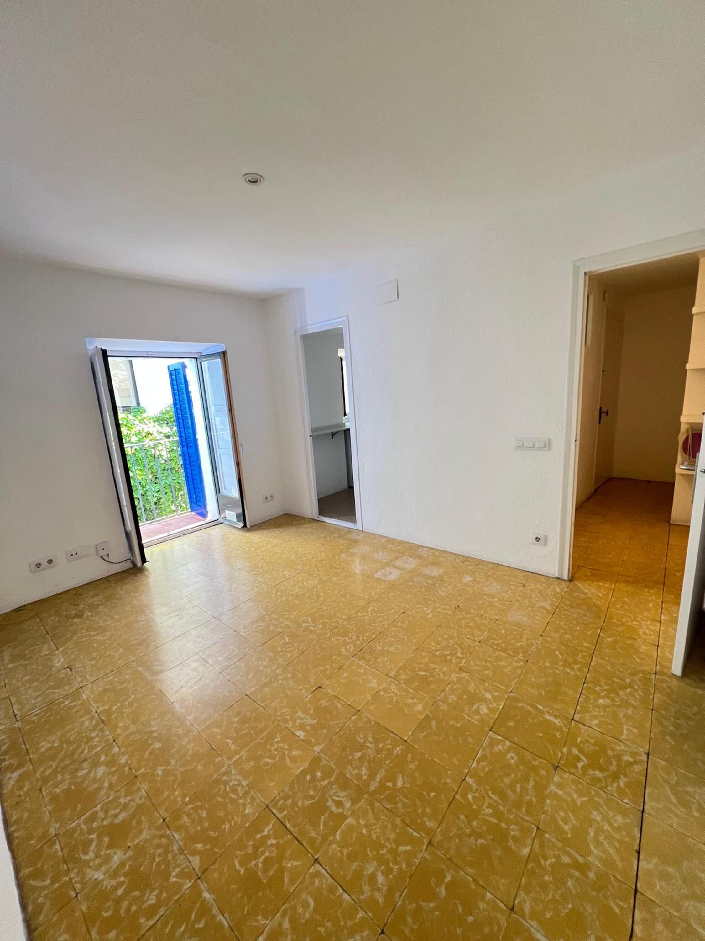 Flat for sale in Pz. Dr. Pont, 3 – Escala 1 – Planta 2 – Porta 1, Cadaqués