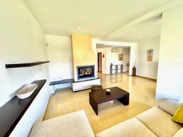 Wohnzimmer von Dachboden zur Miete in Altea mit Klimaanlage, Terrasse und Möbliert