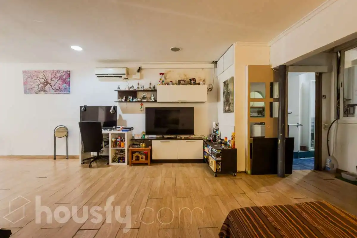 Sala d'estar de Pis en venda en Badalona amb Aire condicionat i Moblat