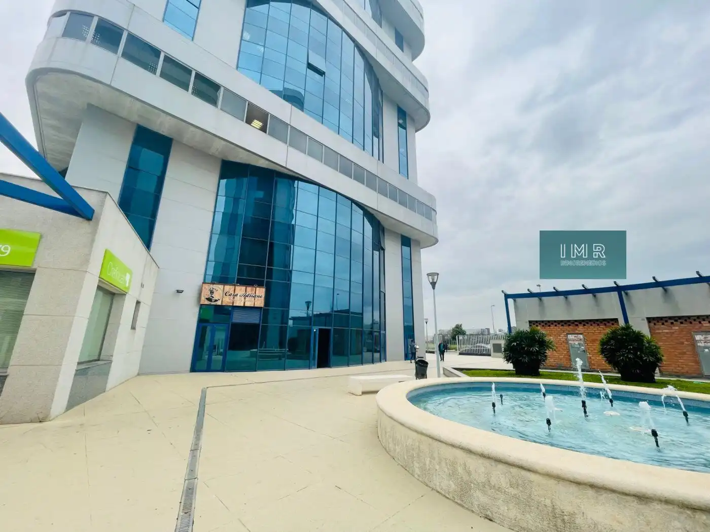 Local en venta en Calle Astronomía, 1, San Jerónimo - La Bachillera