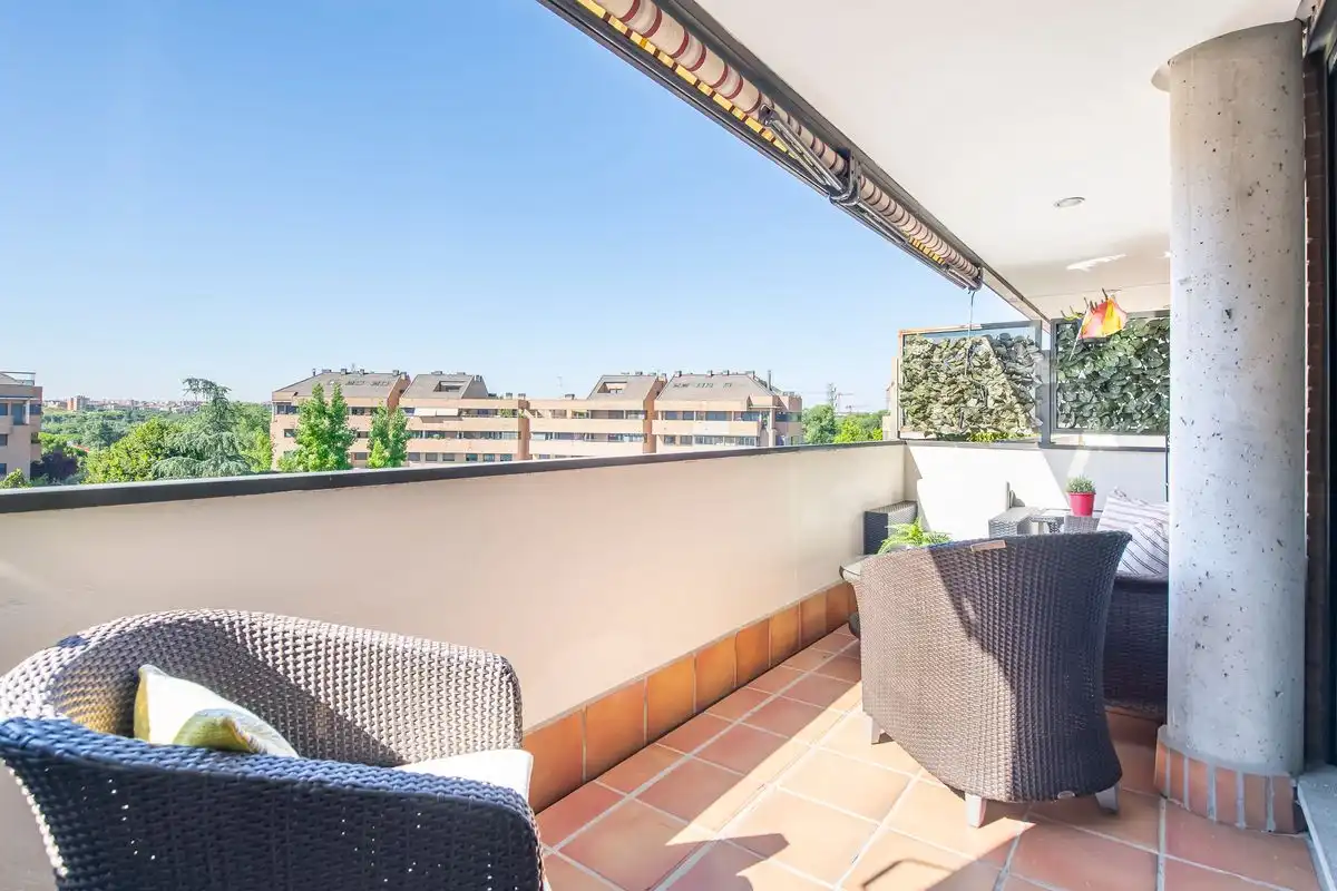 Terrassa de Àtic en venda en Pozuelo de Alarcón amb Aire condicionat, Calefacció i Jardí privat