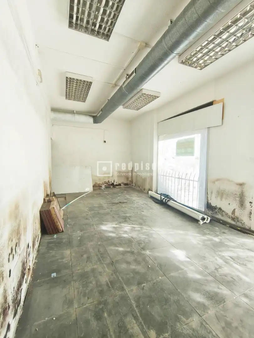 Local comercial en venta en Cruz de Humilladero, imagen 3