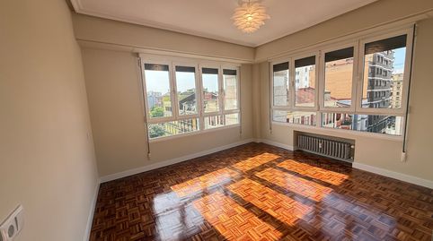 Photo 3 of Flat for rent in Calle Covadonga, 19, Barrio del Centro, Gijón