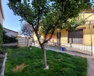 Jardí de Casa o xalet en venda en Villanueva del Aceral amb Calefacció, Jardí privat i Terrassa