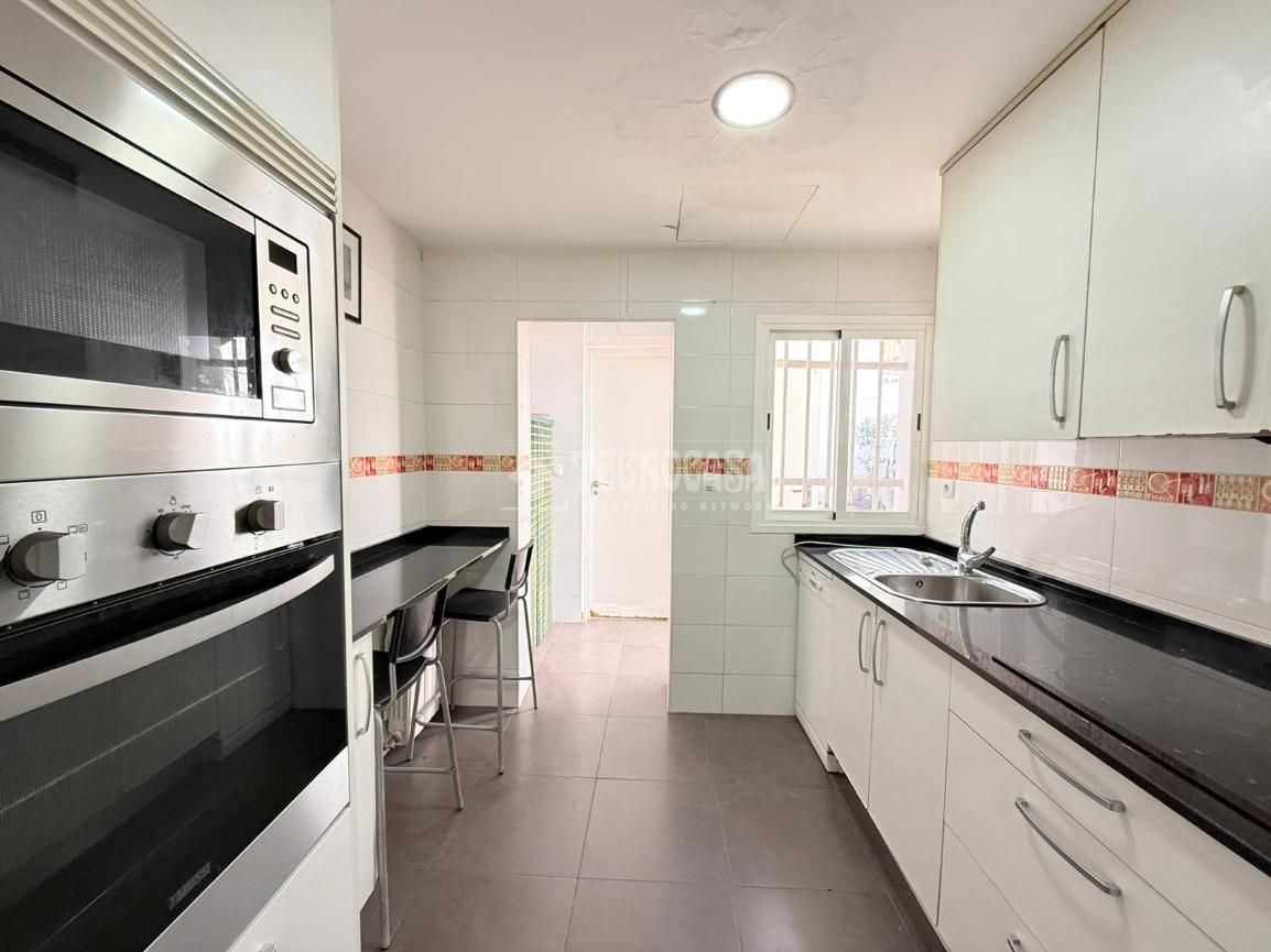 Kitchen of Single-family semi-detached for sale in Alcobendas  with Heating