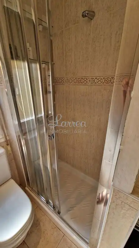 Baño de Piso en venta en Lemoa con Calefacción, Trastero y Amueblado