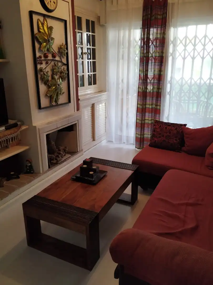 Sala de estar de Apartamento de alquiler en Torrevieja con Calefacción, Piscina y Amueblado