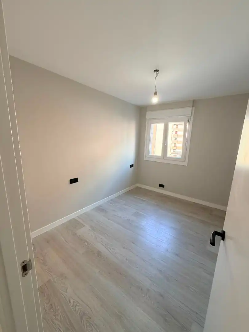 Habitación de Piso en venta en Barakaldo  con Horno y Lavadora