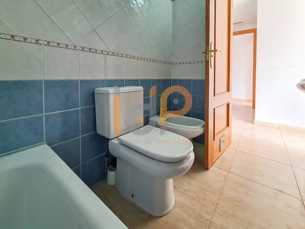 Bathroom of Flat for sale in Zurgena  with Balcony