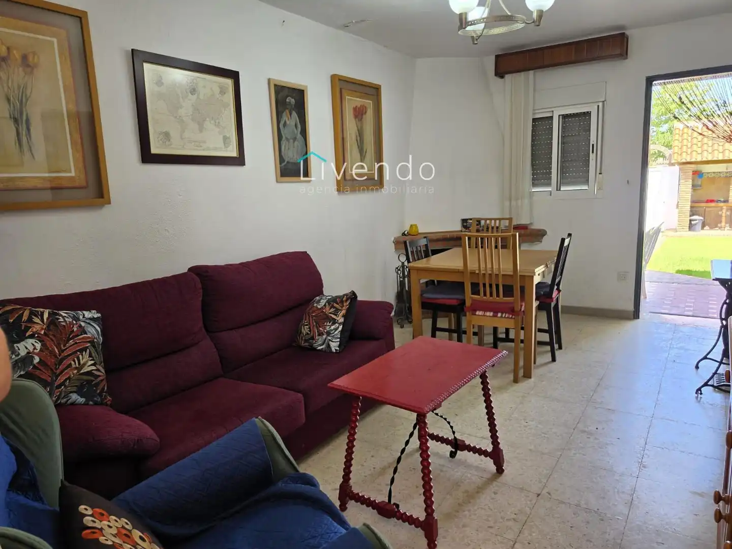 Sala d'estar de Casa o xalet en venda en Chiclana de la Frontera amb Jardí privat, Piscina i Piscina comunitària