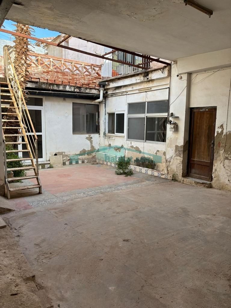 Vista exterior de Casa o xalet en venda en Moncada amb Terrassa i Traster