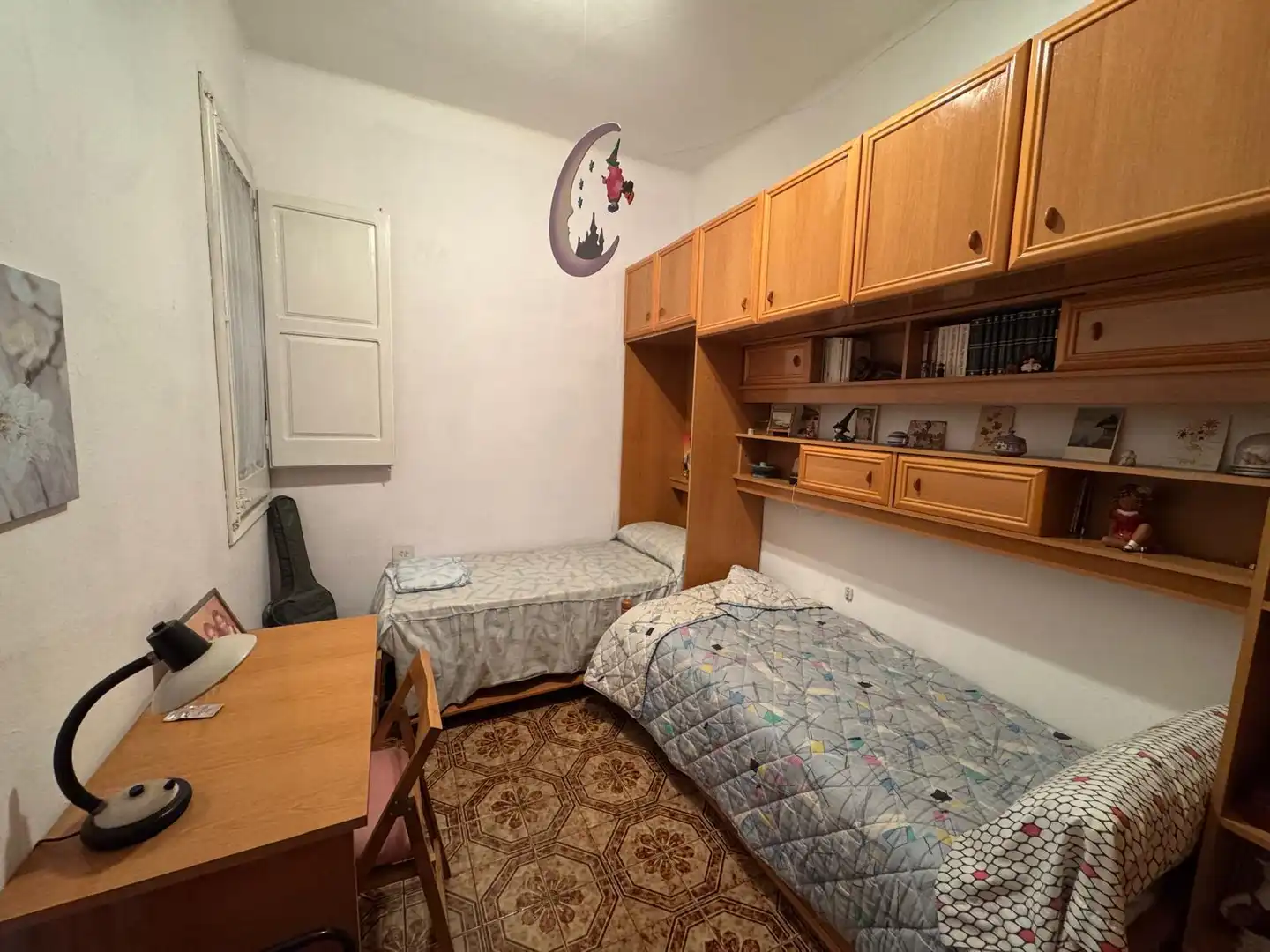 Habitación de Piso en venta en Badalona con Terraza y Trastero