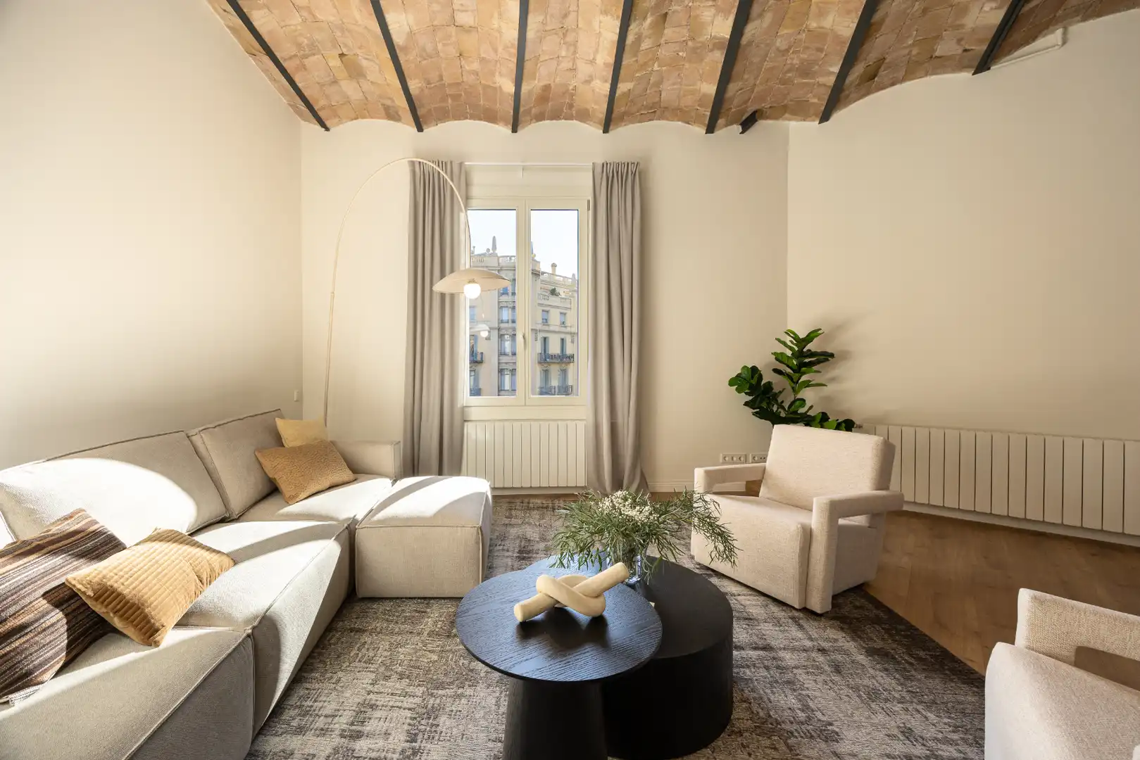 Sala d'estar de Pis en venda en Barcelona amb Aire condicionat, Calefacció i Parquet