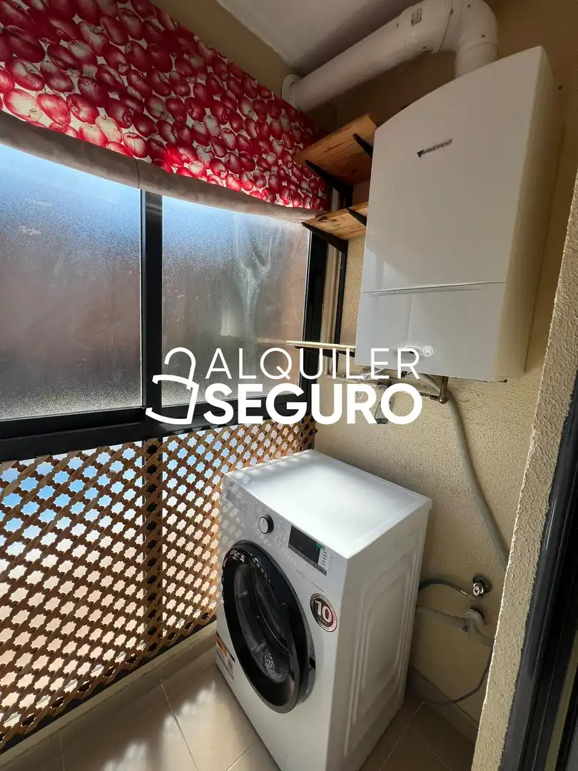 Terrassa de Pis de lloguer en Madrid amb Aire condicionat, Calefacció i Traster