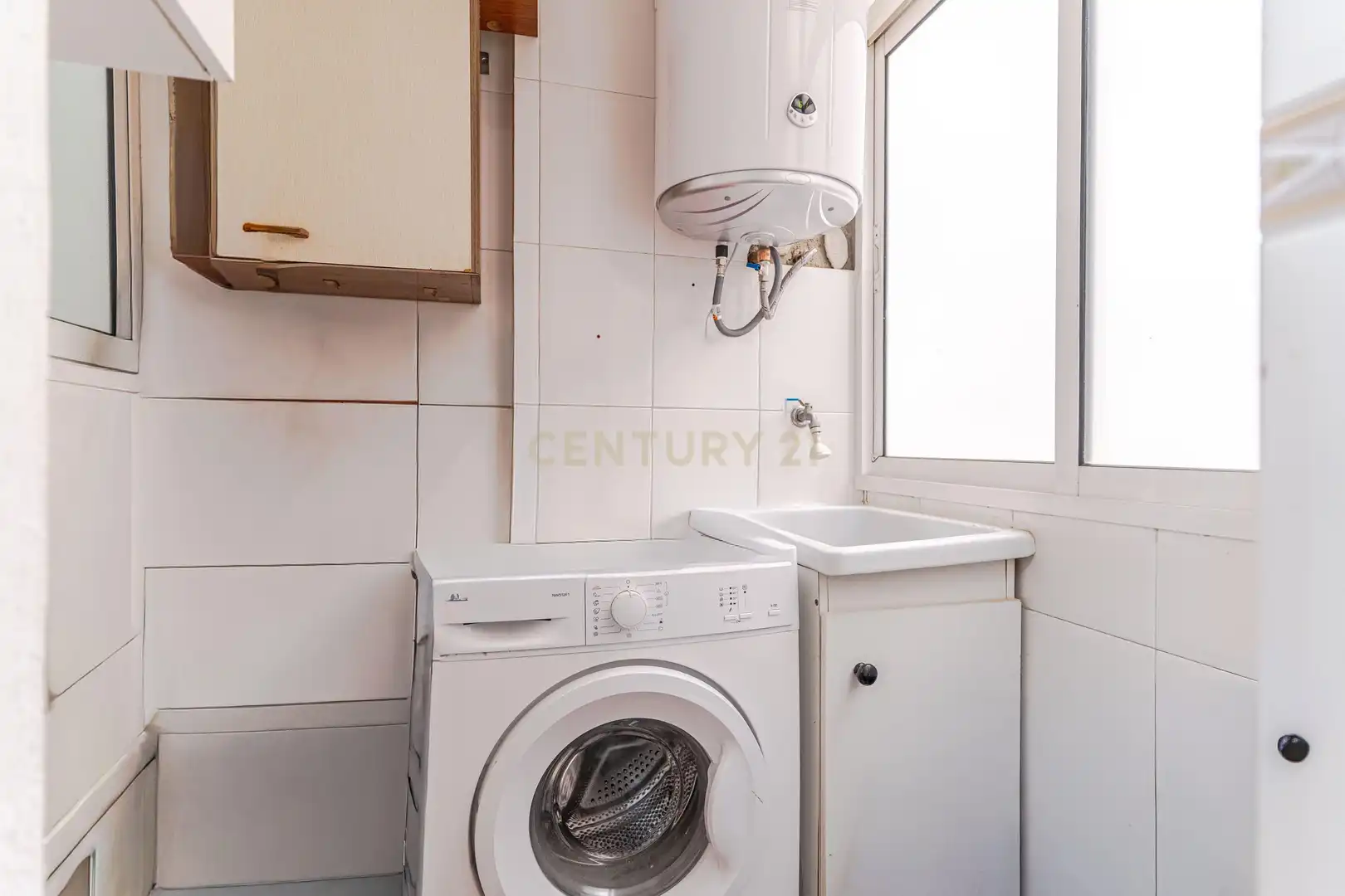 Bedroom of Flat for sale in Granada  with Air Conditioner and Balcony