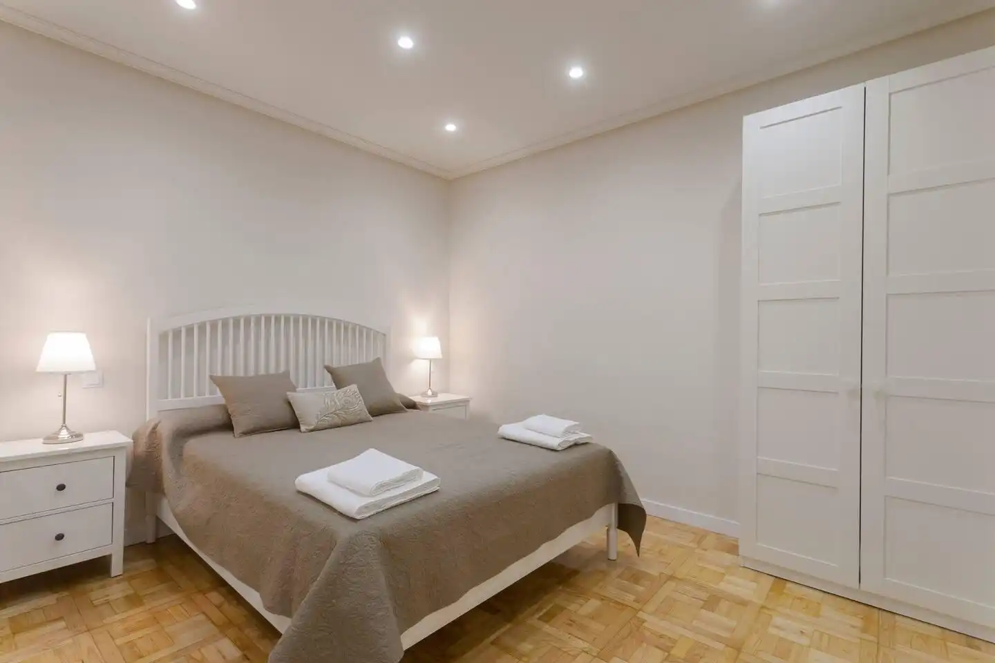 Bedroom of Apartments for rent in Málaga  with Air Conditioner, Furnished and Internet