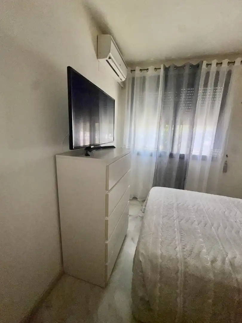 Habitación de Piso en venta en Pilas con Aire acondicionado y Calefacción