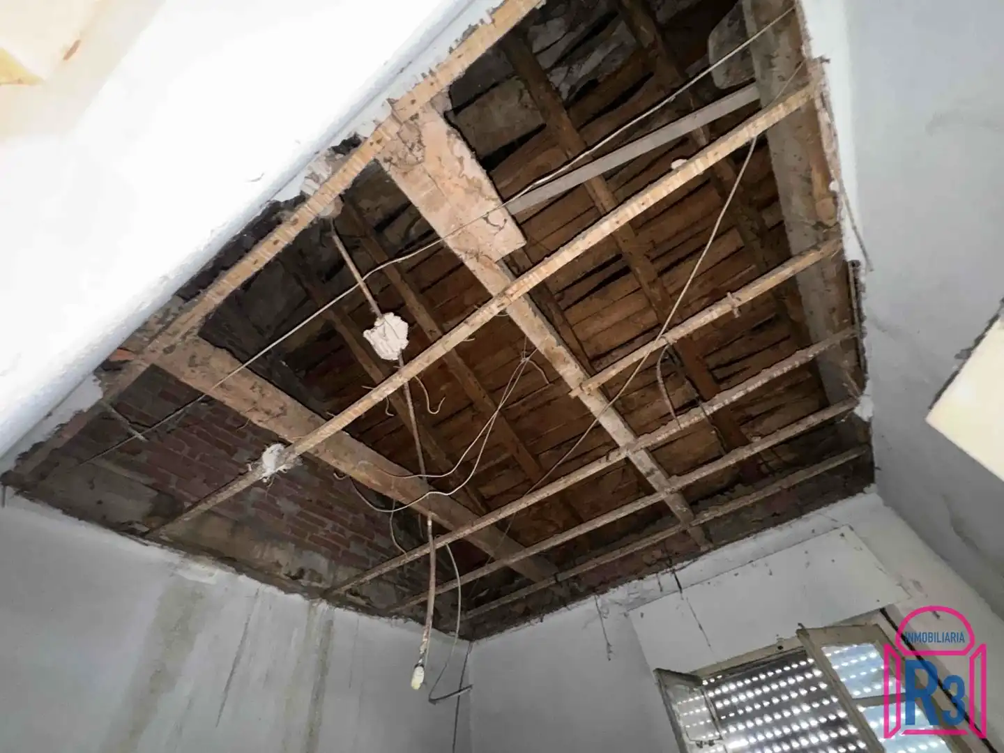 Edifici en venda a Relojero Losada, Crucero