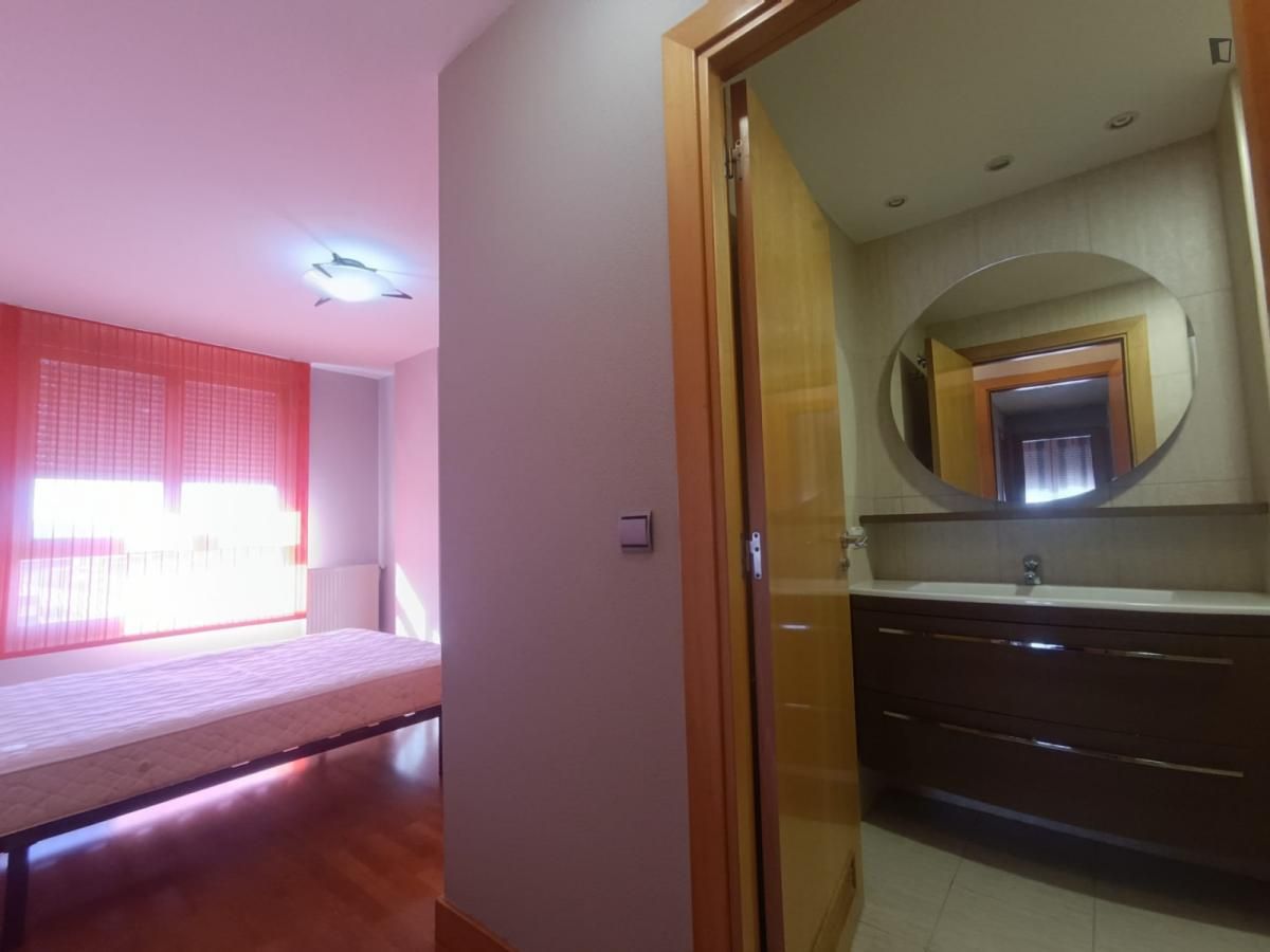 Apartment to share in Rochapea
