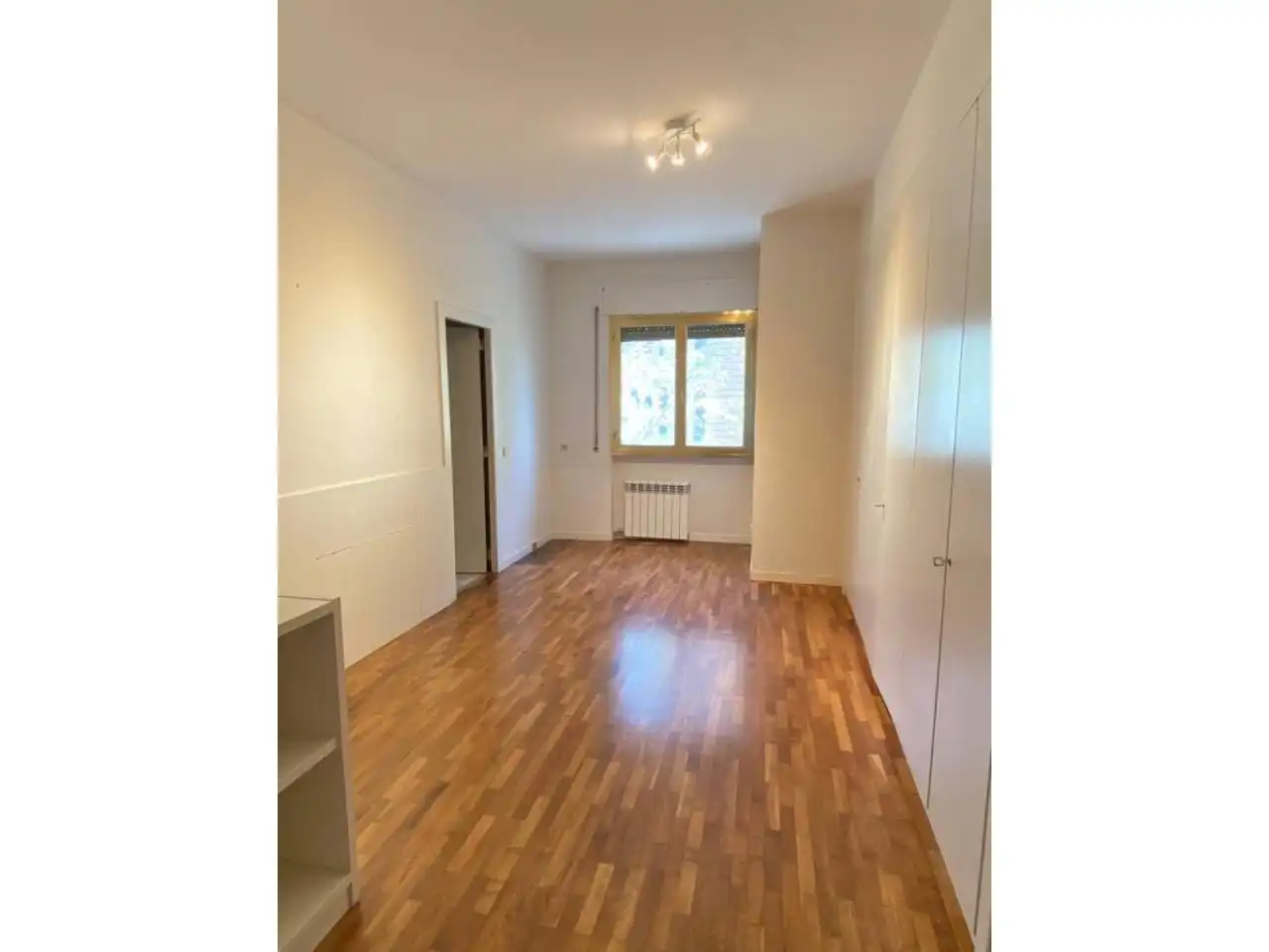 Wohnung zur Miete in Calle Republica, Centre