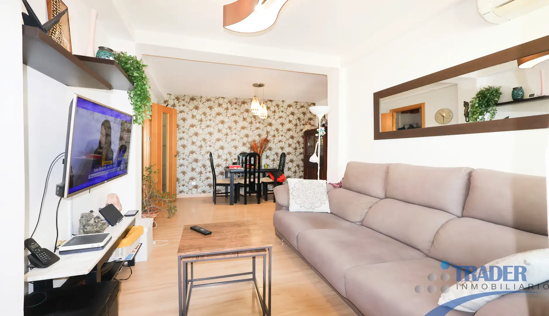 Living room of Flat for sale in Móstoles  with Terrace and Balcony