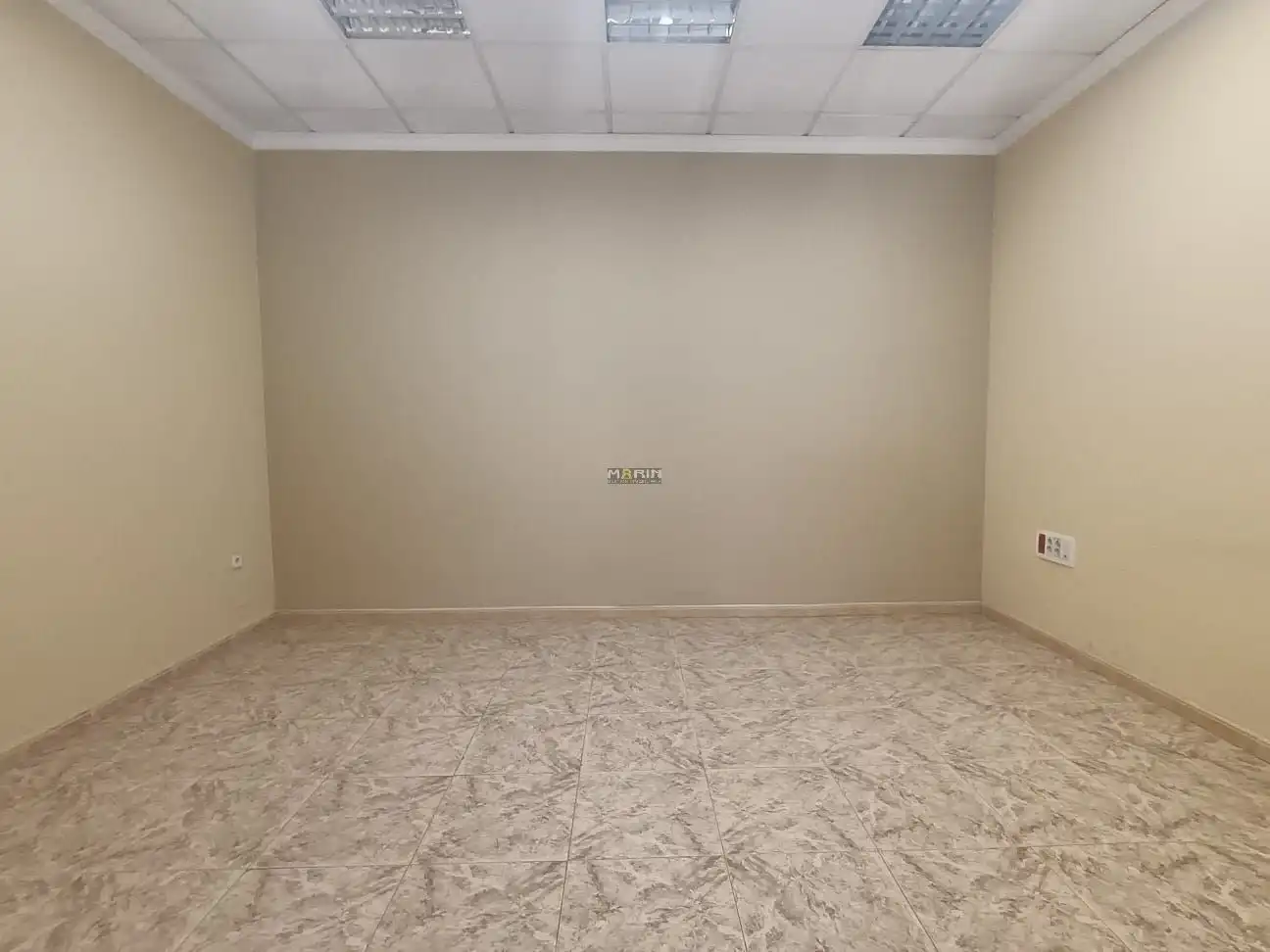 Local comercial de lloguer a Calle del Submarino, imagen 5
