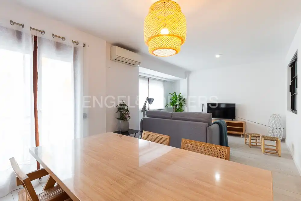 Sala de estar de Piso de alquiler en Valencia con Aire acondicionado, Calefacción y Amueblado