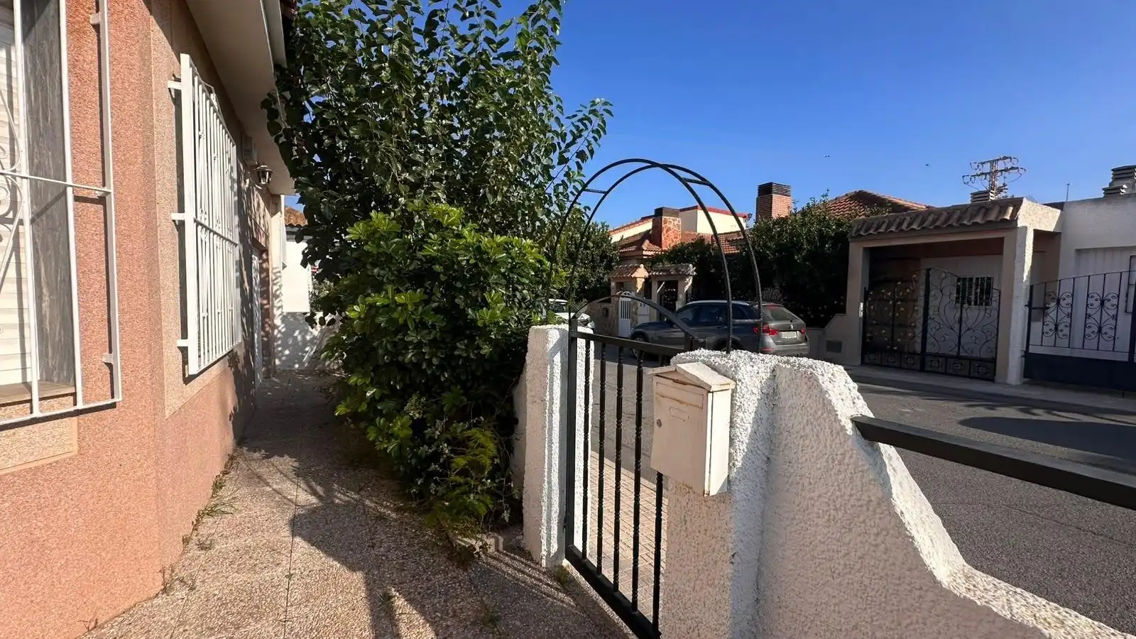 Vista exterior de Casa adosada en venta en La Unión ciudad