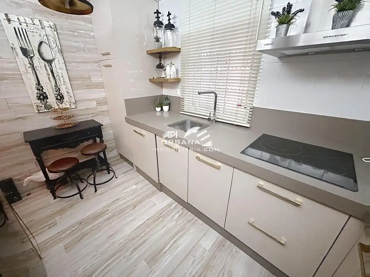 Kitchen of Flat for sale in Lucena